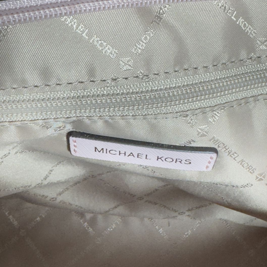 Michael Kors Gilly Large Jet Set Tote Miami Hotel
