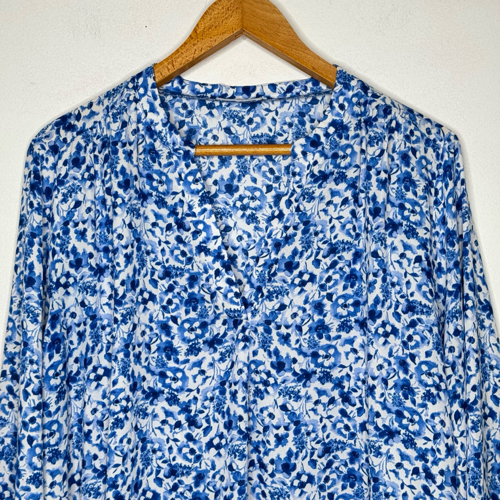 Floral & Ivy Popover Floral Top - Size 2X