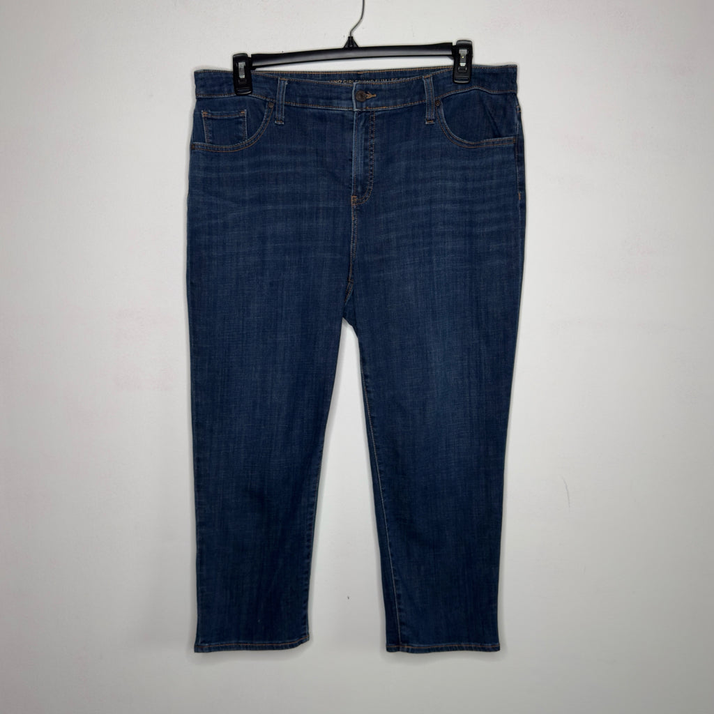 Chico's So Slimming Girlfriend Slim Leg Crop Jeans - Size 14