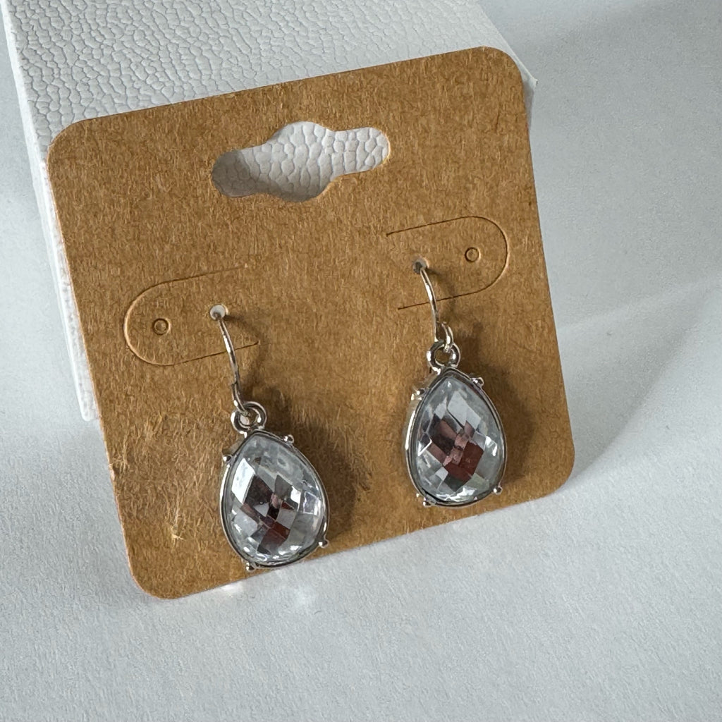 Fauceted Teardrop Clear Stone Earrings