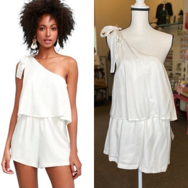 Lulus Destined for Chicness White One-Shoulder Romper - Size Large