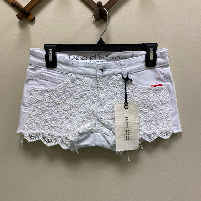 Special A Embroidered Front White Shorts - Size Small