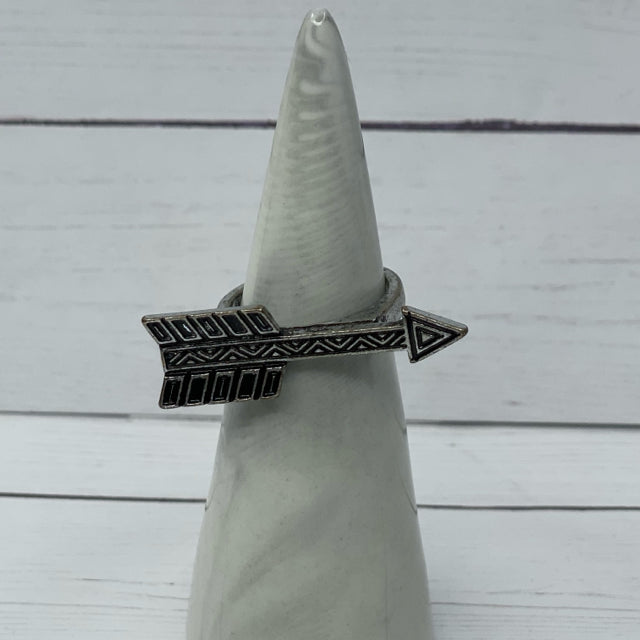 Arrow Ring - Size 7